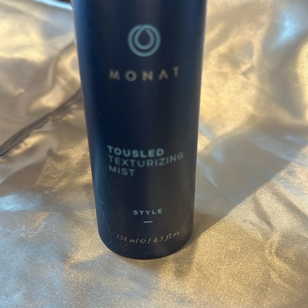 Monat Tousled Texturizing Mist 4.5 full ounces New